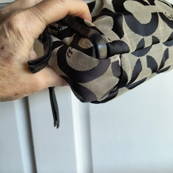 Coach 13623 Parker 2008 Black Signature C Optic Canvas Kiss Lock Shoulder Bag - Picture 5 of 12